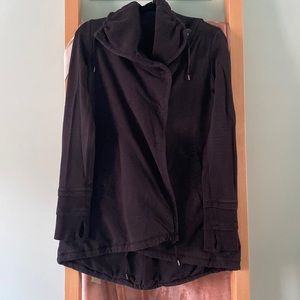 Black Lululemon gratitude wrap